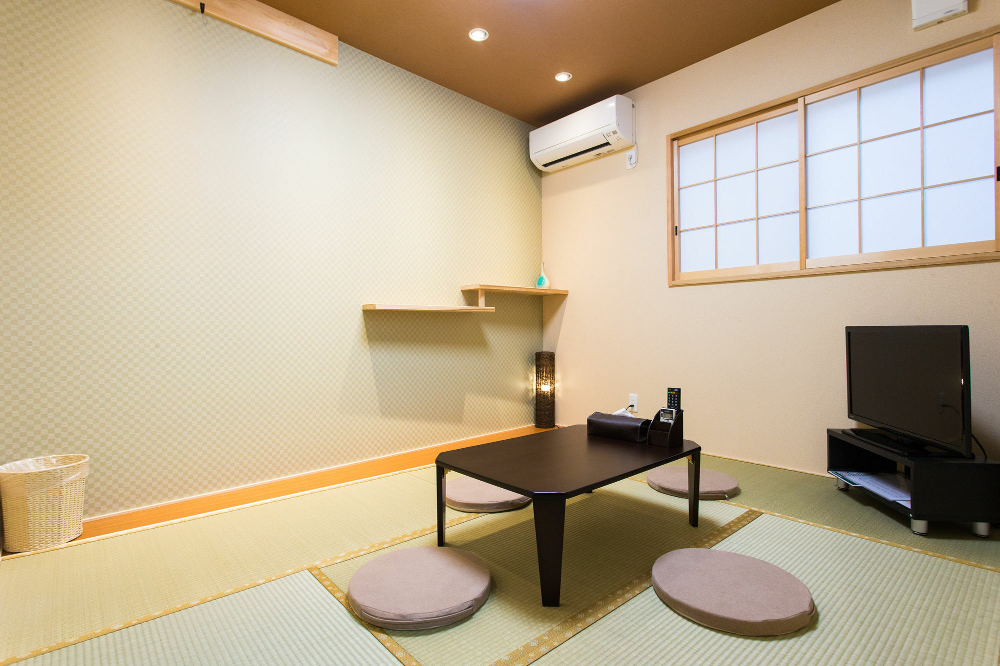 Rokuhara Inn Киото Экстерьер фото